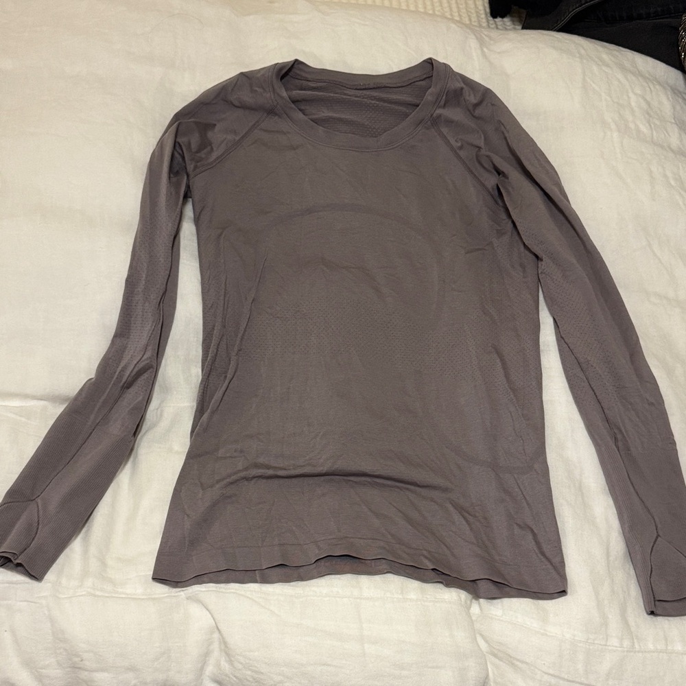 Purple swiftly lululemon long sleeve 8